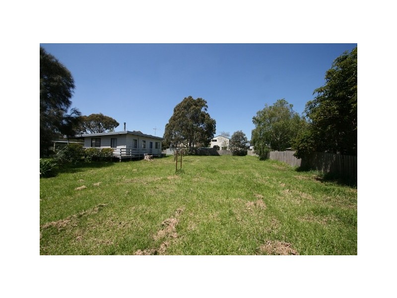 15 Wimbledon Road, Wimbledon Heights VIC 3922