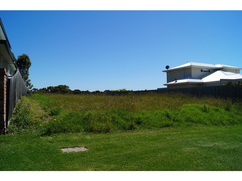 14 Anthony Court, Cowes VIC 3922