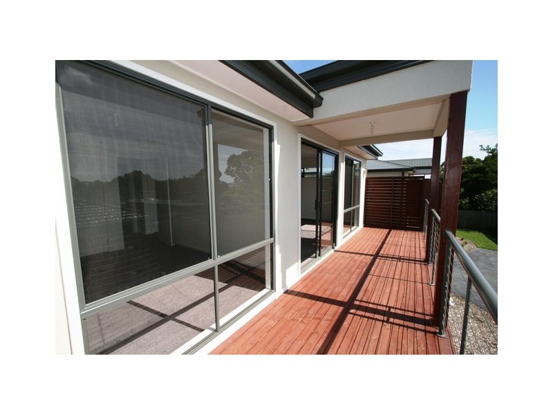 2/260 Church Street, Cowes VIC 3922