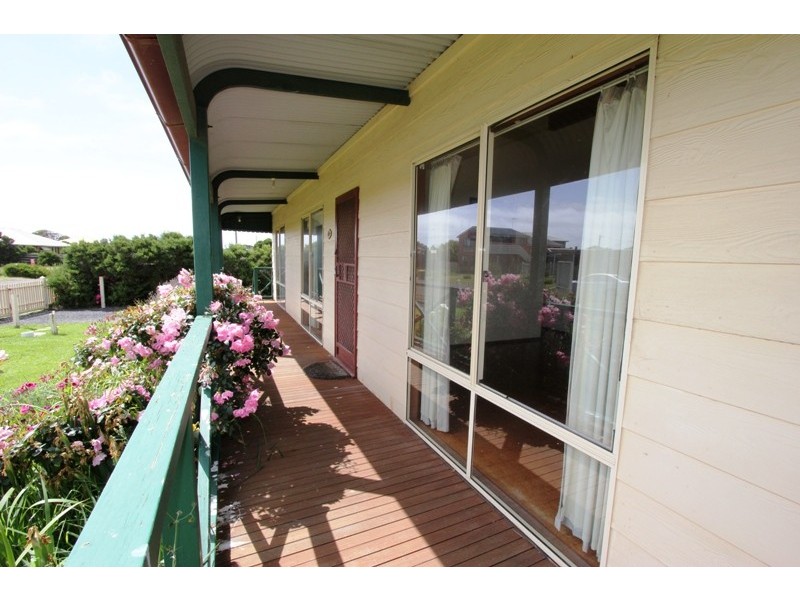 1 Sinclair Avenue, Surf Beach VIC 3922