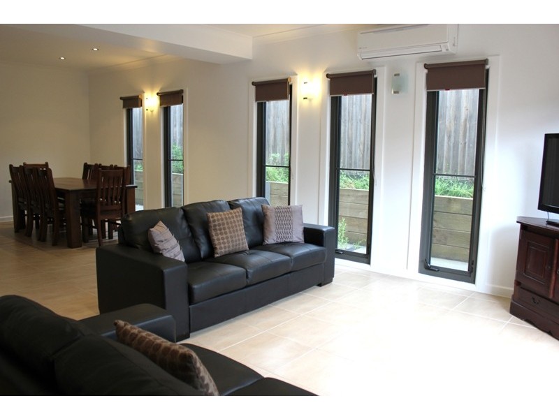 10/55 Chapel Street, Cowes VIC 3922