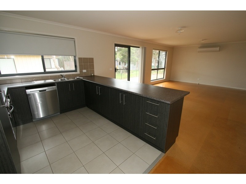 39 Churchill Drive, Cowes VIC 3922