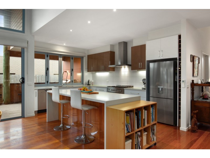 8 Sanctuary Drive, Cowes VIC 3922