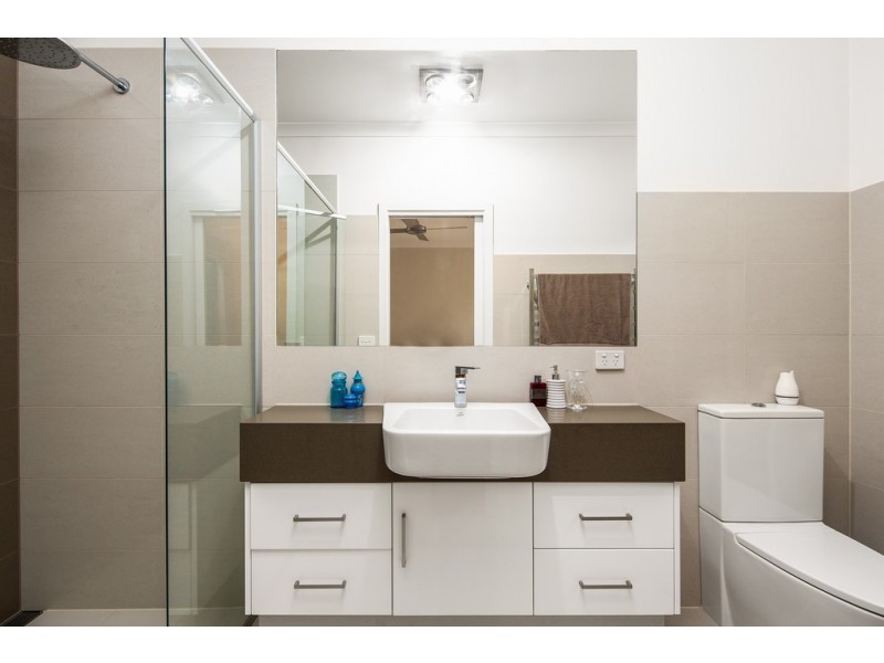 8 Sanctuary Drive, Cowes VIC 3922