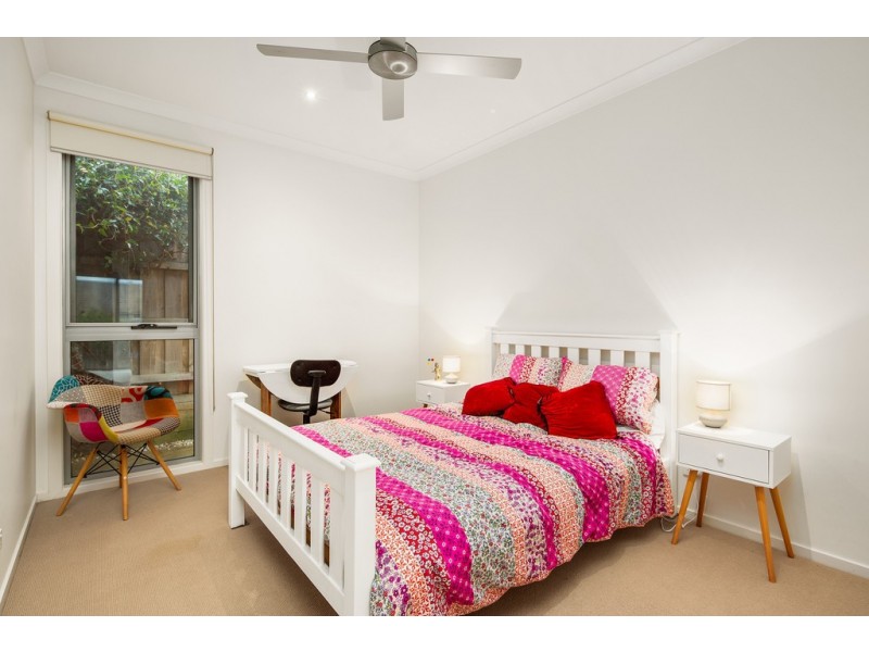 8 Sanctuary Drive, Cowes VIC 3922