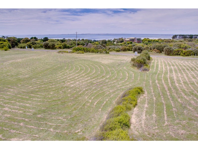 108 Potters Hill Road, San Remo VIC 3925