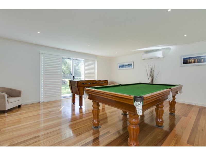 16 Woodland Avenue, Silverleaves VIC 3922