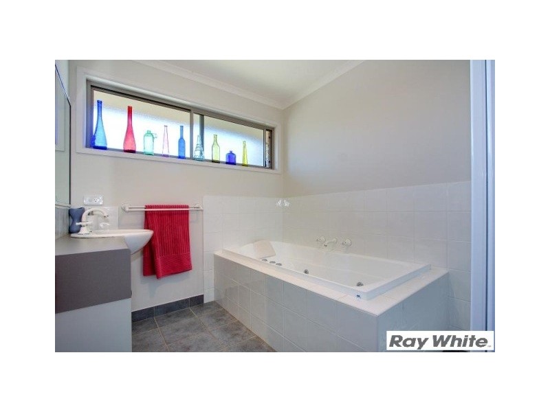 6 Robwood Court, Silverleaves VIC 3922