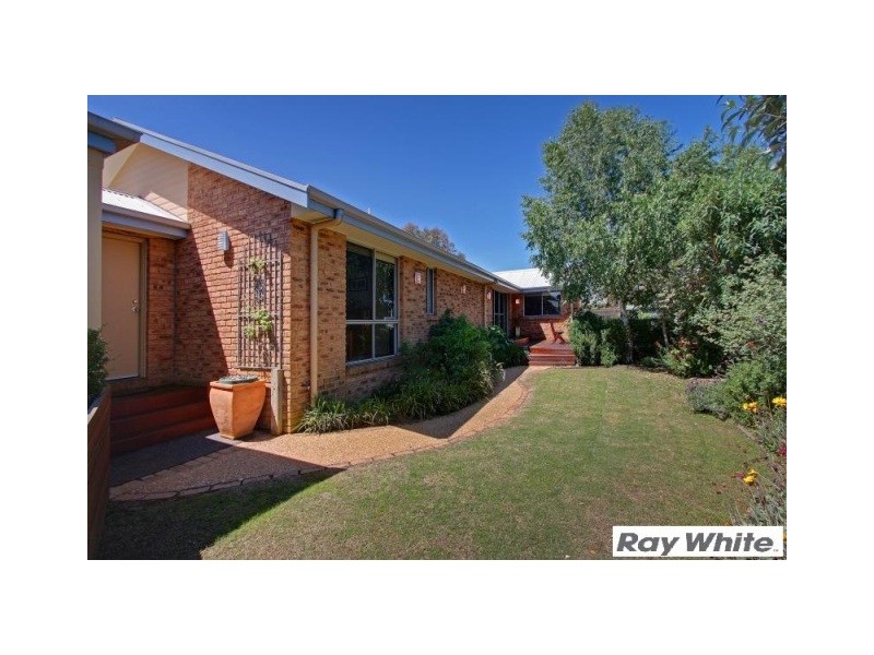 6 Robwood Court, Silverleaves VIC 3922