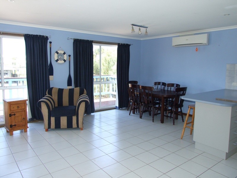 2 Seaspray Avenue, Cape Woolamai VIC 3925