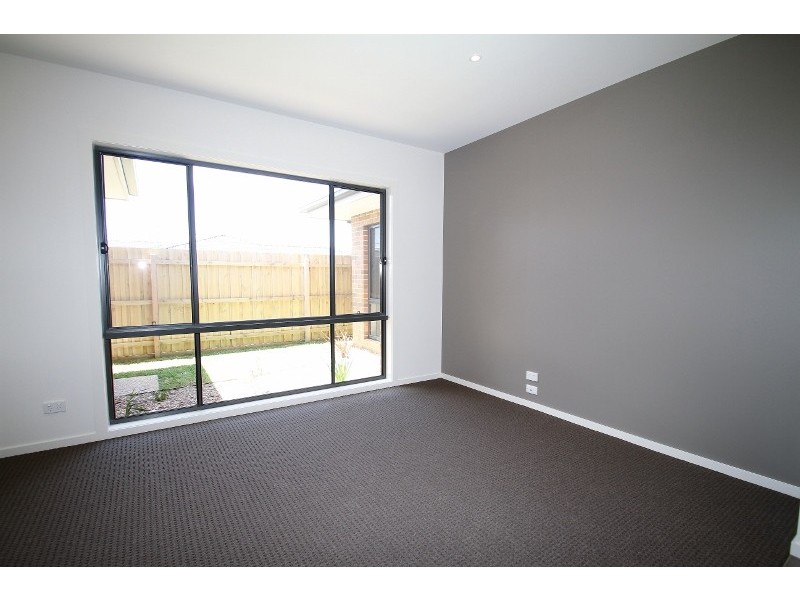 9 Shoalhaven Road, Cowes VIC 3922