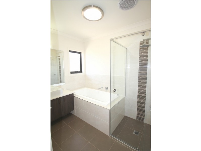 9 Shoalhaven Road, Cowes VIC 3922