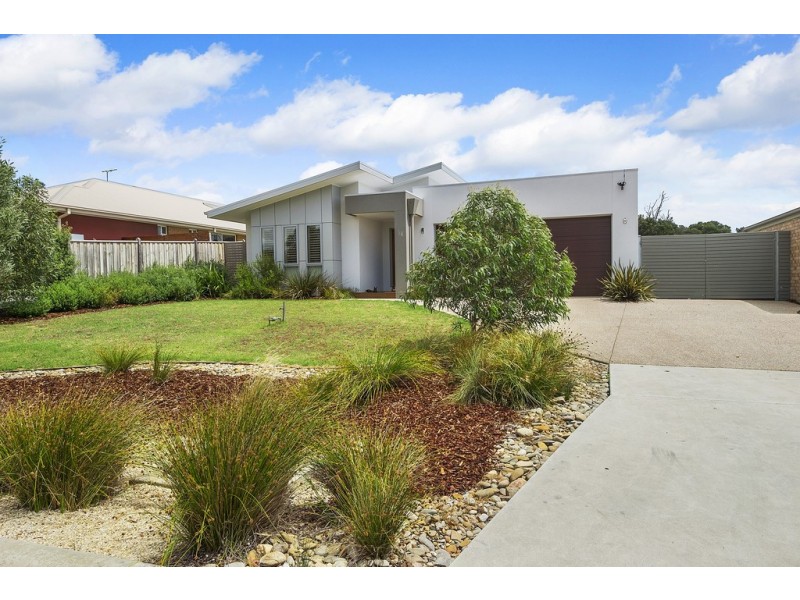34 Wagtail Way, Cowes VIC 3922