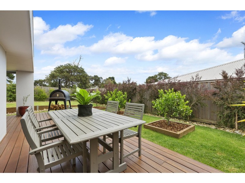34 Wagtail Way, Cowes VIC 3922
