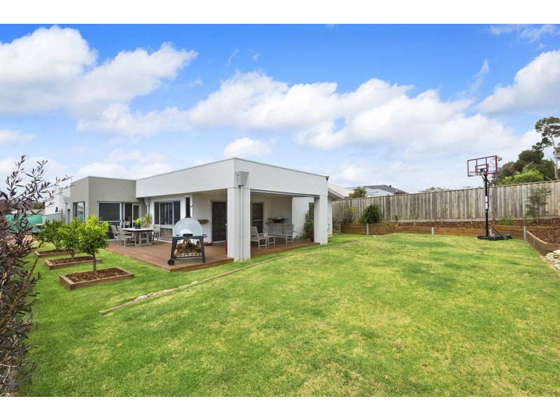 34 Wagtail Way, Cowes VIC 3922