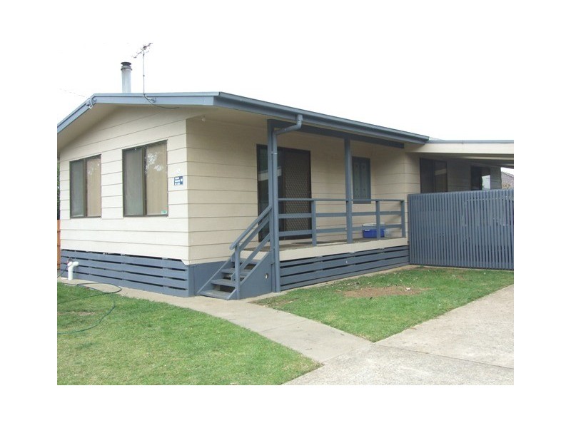 32 Irving Road, Cowes VIC 3922