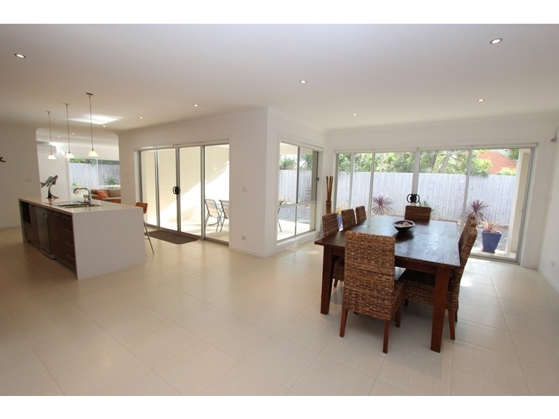 30 Highland Avenue, Cowes VIC 3922