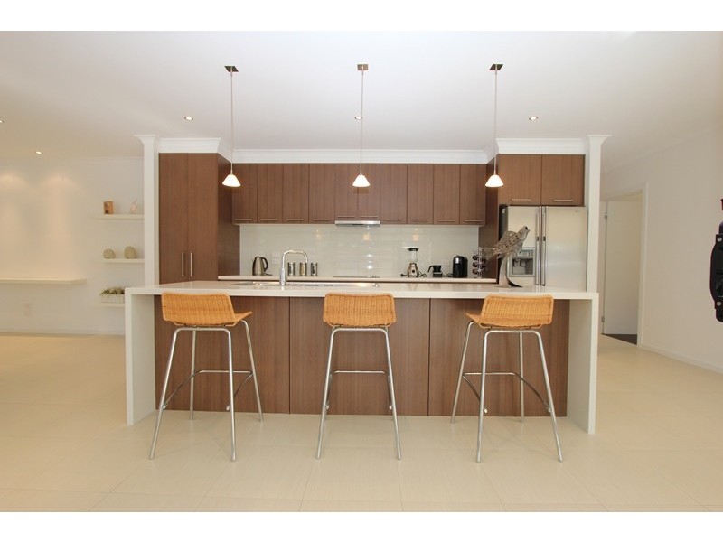 30 Highland Avenue, Cowes VIC 3922