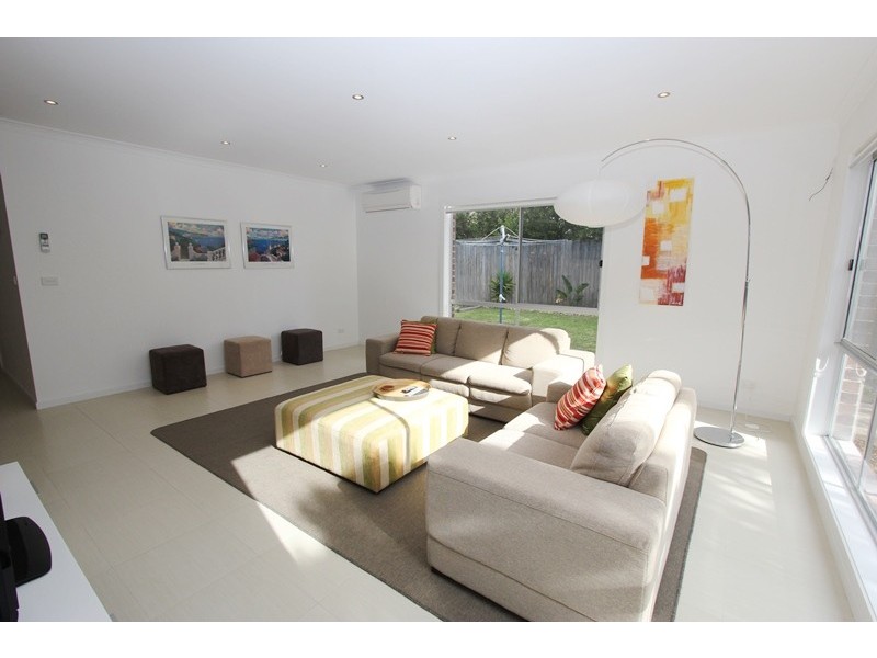 30 Highland Avenue, Cowes VIC 3922