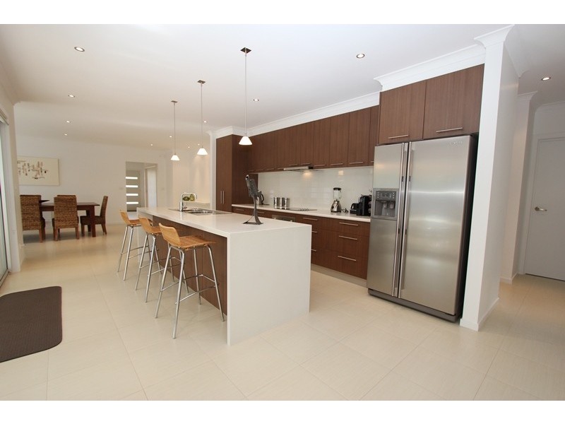 30 Highland Avenue, Cowes VIC 3922
