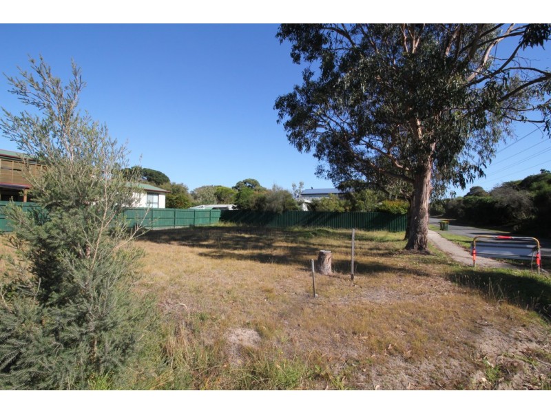 1 Phillip Island Road, Sunset Strip VIC 3922