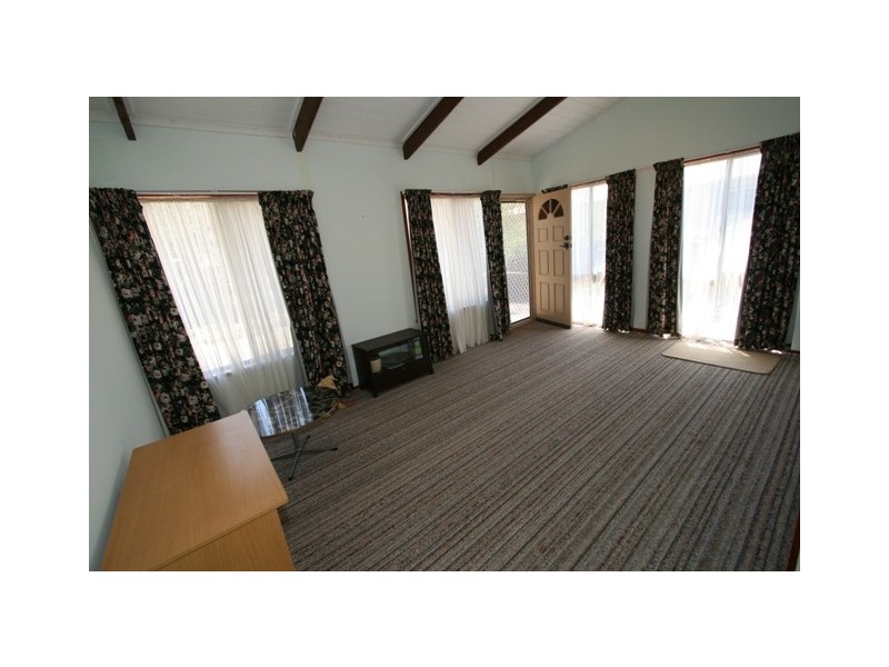 15 Monash Avenue, Cowes VIC 3922