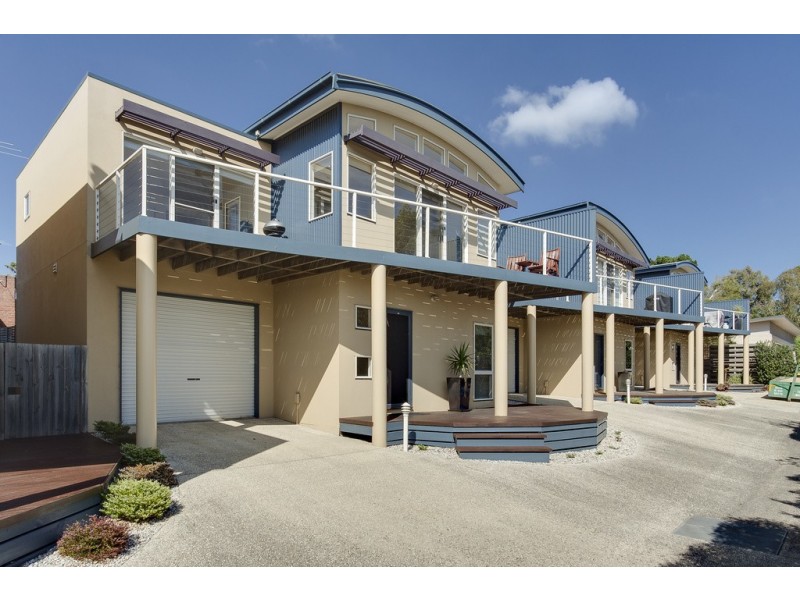 2/6 McHaffie Drive, Cowes VIC 3922