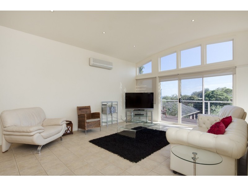 2/6 McHaffie Drive, Cowes VIC 3922