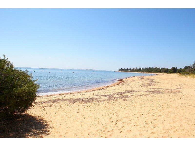 2/6 McHaffie Drive, Cowes VIC 3922