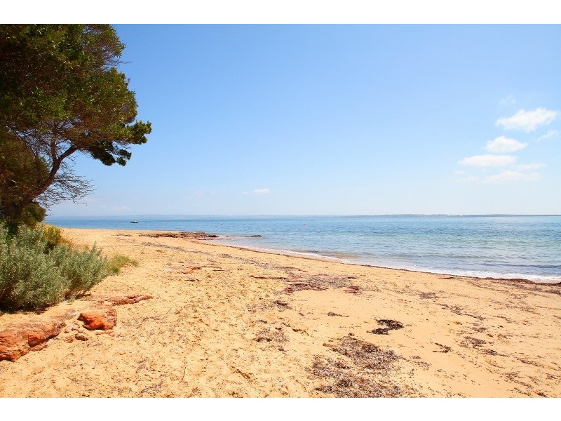 2/6 McHaffie Drive, Cowes VIC 3922