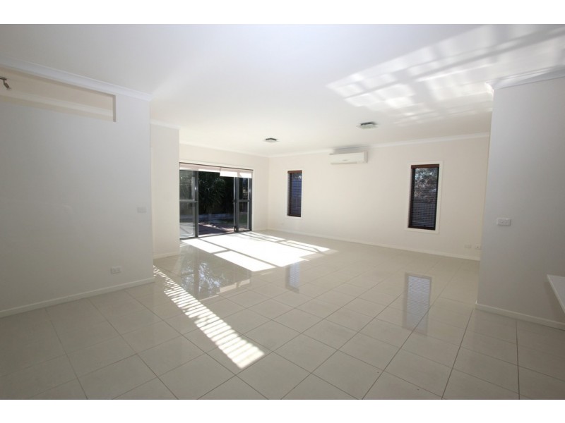 17 Blue Gum Court, Cowes VIC 3922