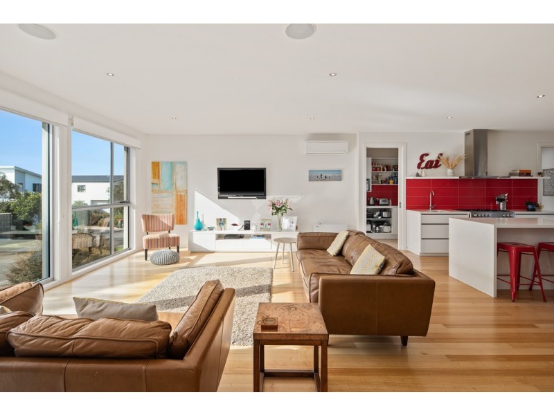 23 Echidna Grove, Cowes VIC 3922
