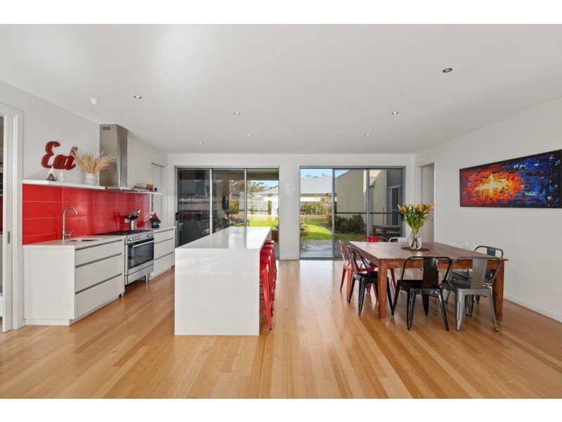 23 Echidna Grove, Cowes VIC 3922