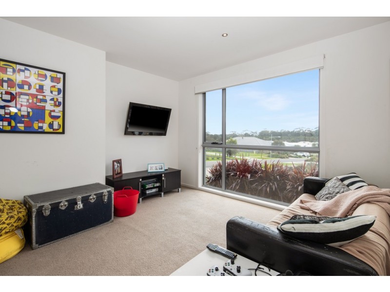23 Echidna Grove, Cowes VIC 3922