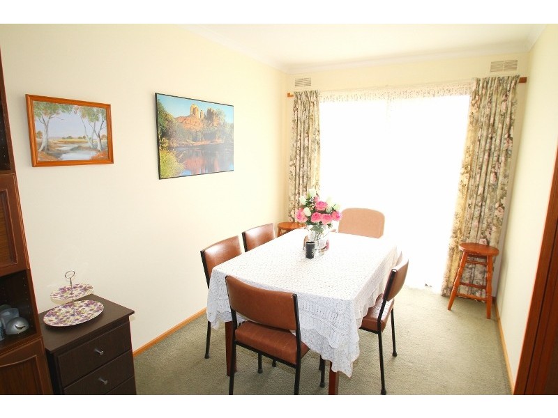 3 Birdwood Avenue, Cowes VIC 3922