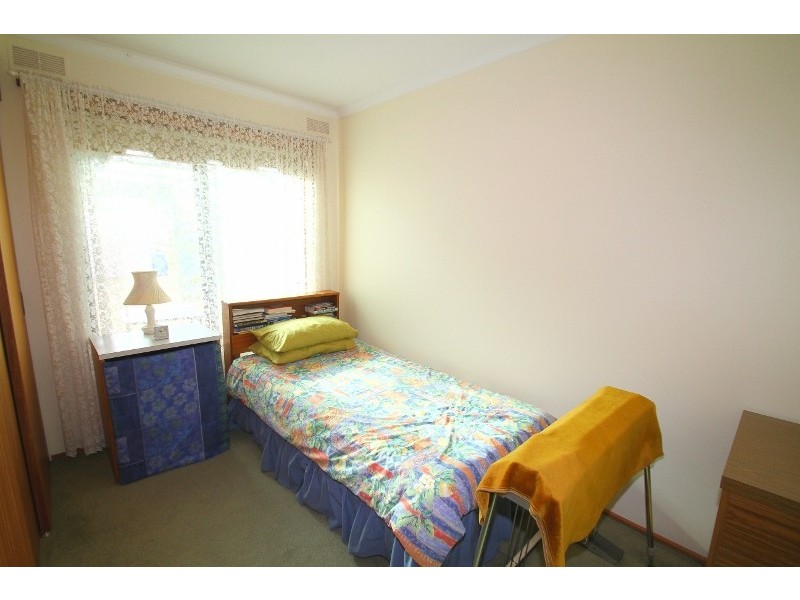 3 Birdwood Avenue, Cowes VIC 3922