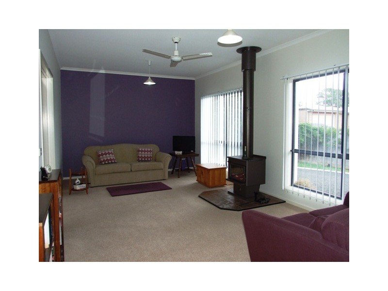 3 Grevilia Close, Cowes VIC 3922