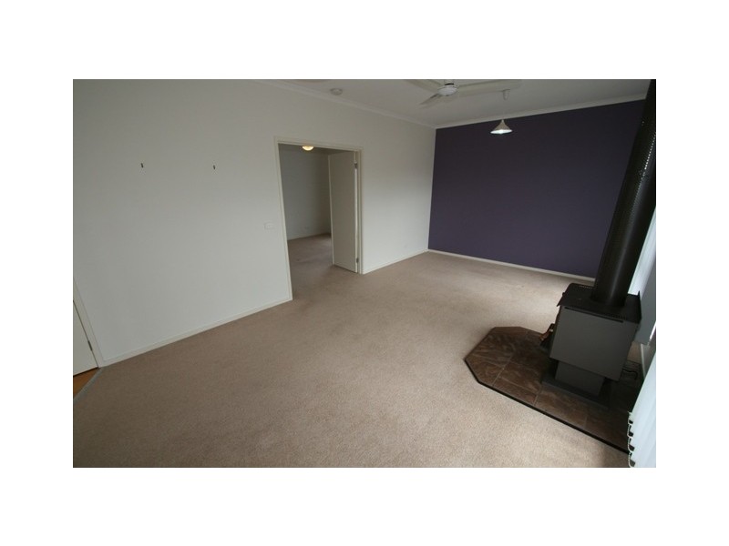 3 Grevilia Close, Cowes VIC 3922