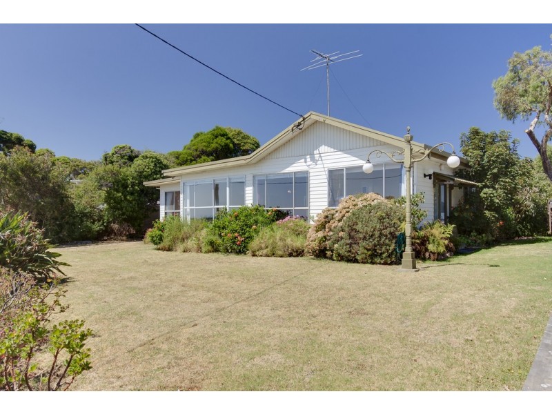 40 Forrest Avenue, Newhaven VIC 3925