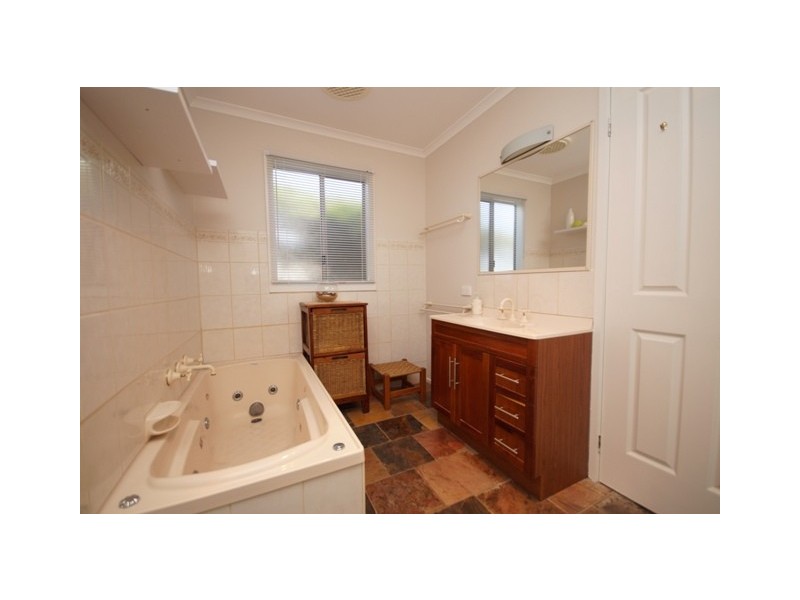 84 Ventnor Beach Road, Wimbledon Heights VIC 3922