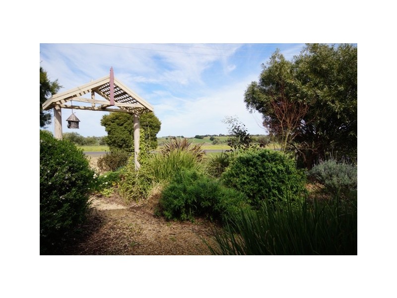 84 Ventnor Beach Road, Wimbledon Heights VIC 3922