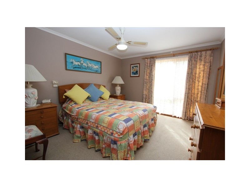 25 Walton Street, Cowes VIC 3922