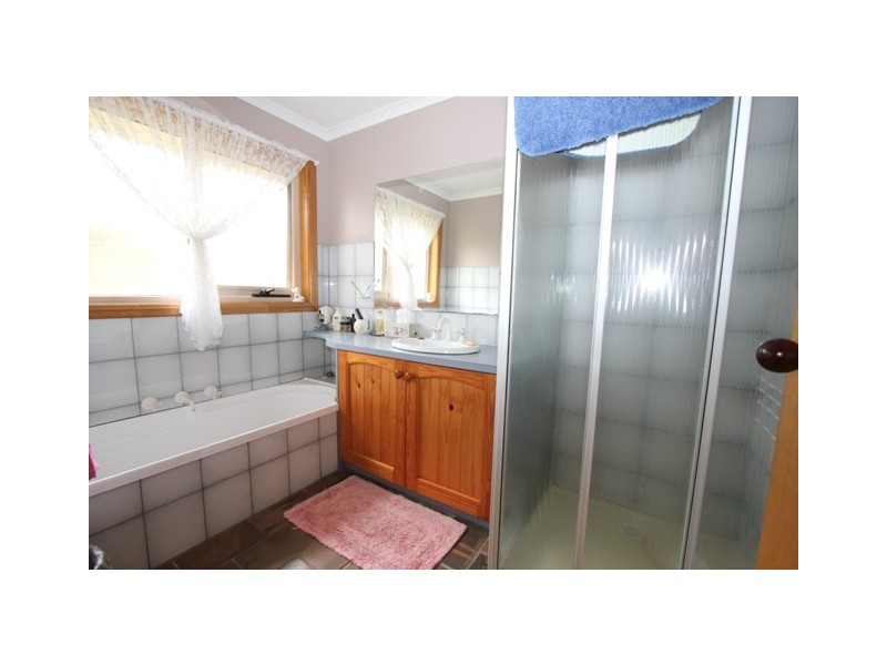 25 Walton Street, Cowes VIC 3922