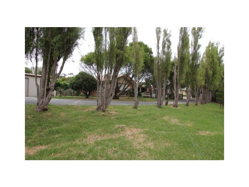 25 Walton Street, Cowes VIC 3922