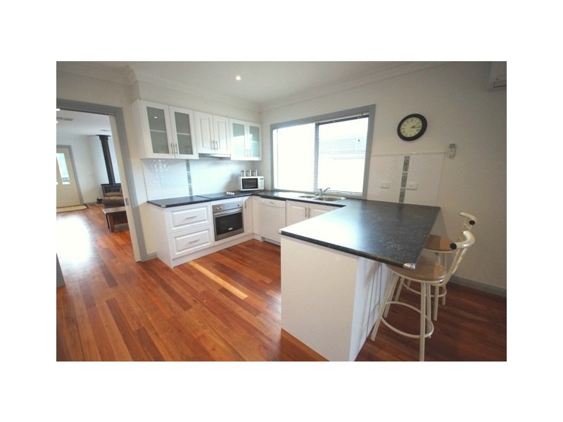 1 Grevilia Close, Cowes VIC 3922