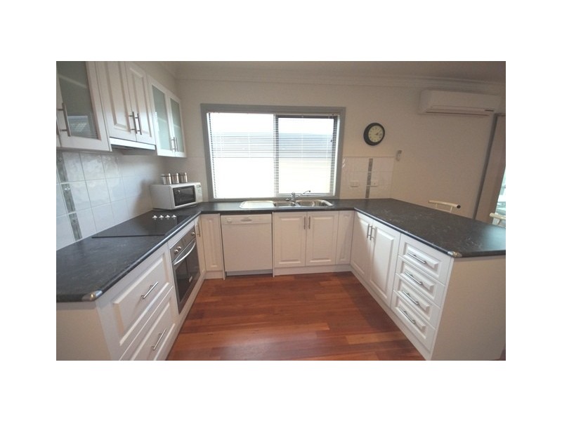 1 Grevilia Close, Cowes VIC 3922
