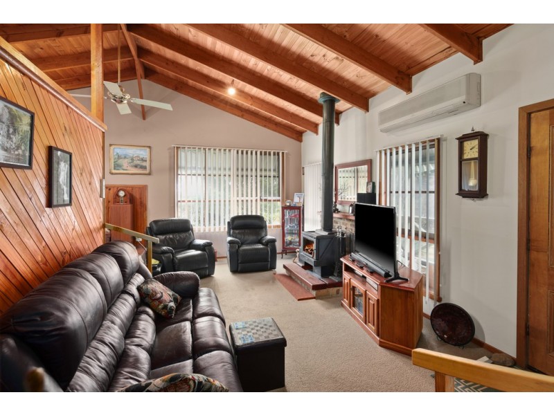 30 Terry Crescent, Wimbledon Heights VIC 3922