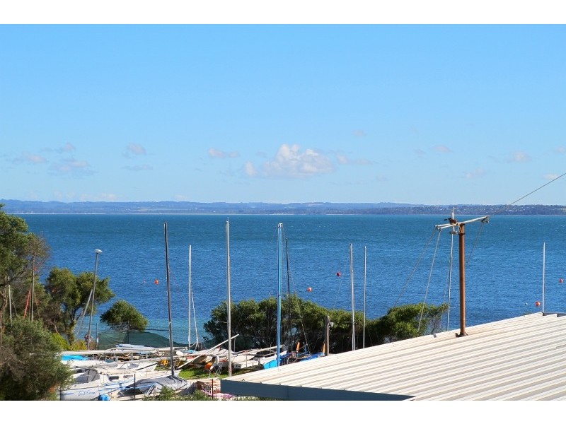 Unit 4, 4 Osbourne Avenue, Cowes VIC 3922