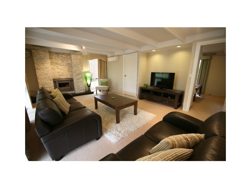 6 West Court, Cowes VIC 3922