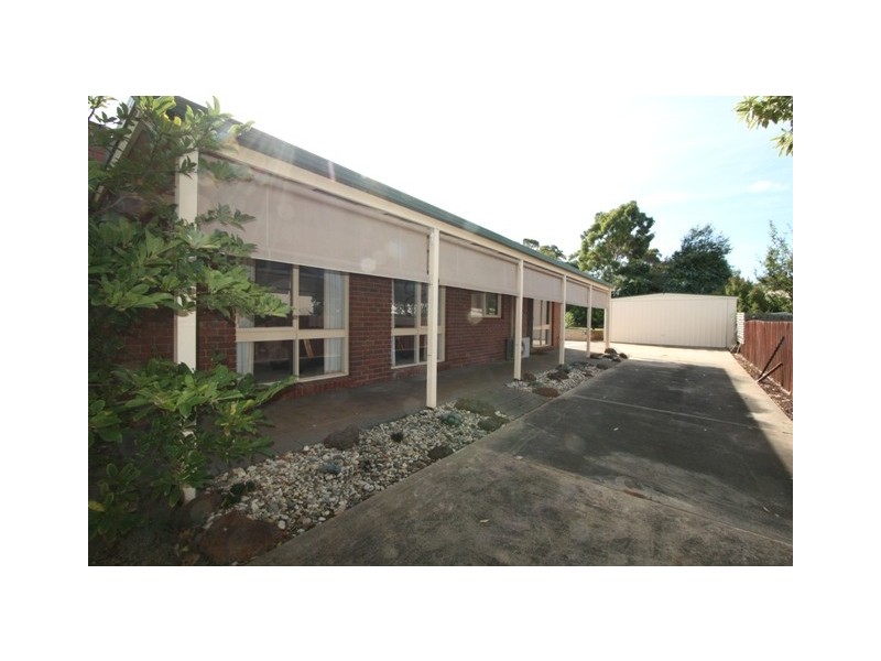 6 West Court, Cowes VIC 3922